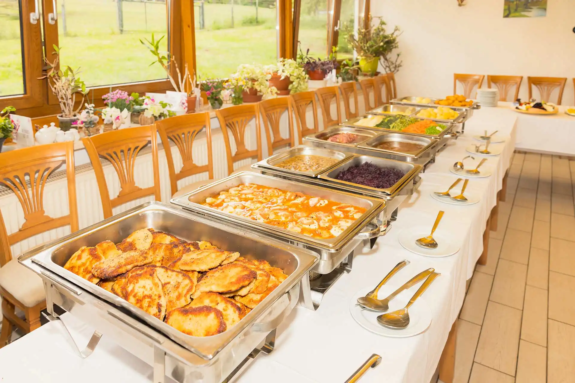 Fallsteinklause in Osterwieck - Genuss & Gastlichkeit im Harzvorland. Events & Feiern - Geburtstagstafel - Buffet